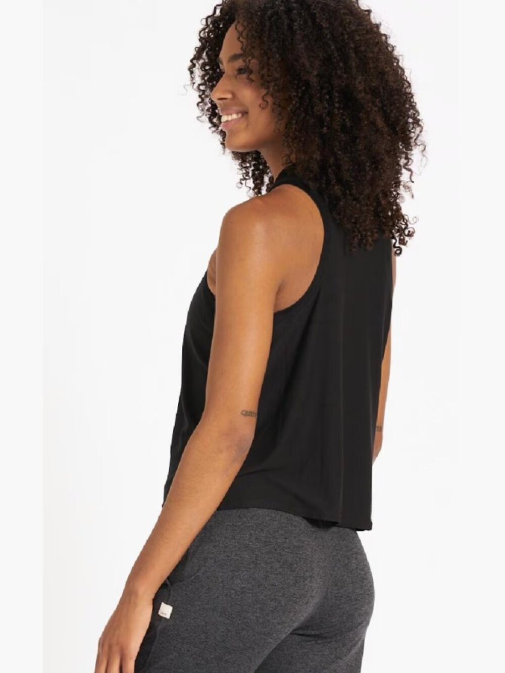 Vuori Energy Crop Tank Black | Women’s Medium | EUC - Picture 3 of 10